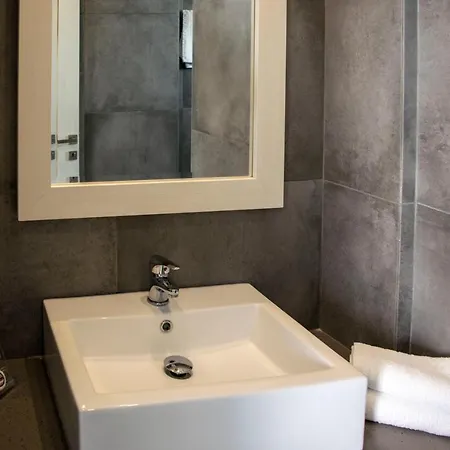 Giannoulaki Hotell 4*