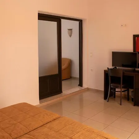 Giannoulaki Resort