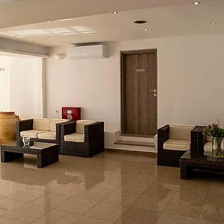 فندق Giannoulaki 4*